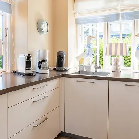 Gelys Huus Holiday home Midlum (Schleswig-Holstein)